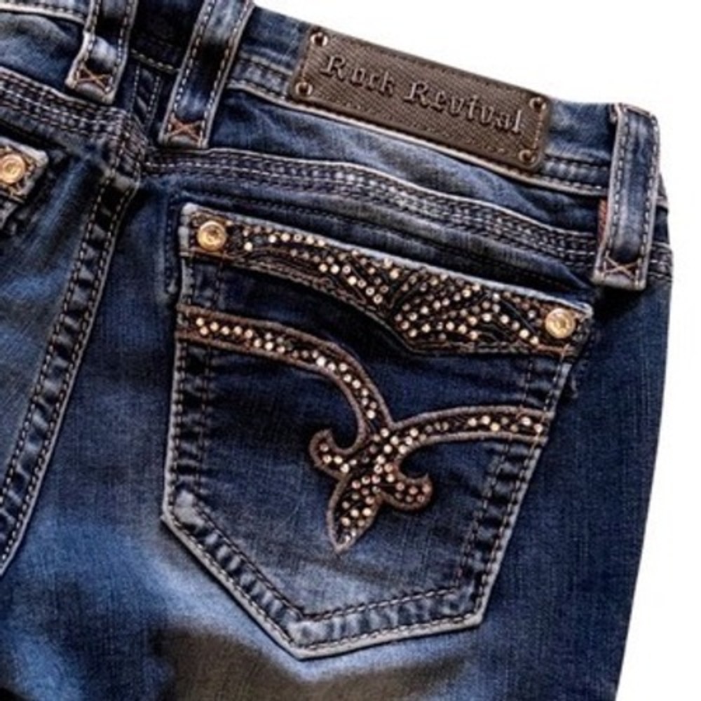 Y2K Rock Revival Vivian Straight Leg Jeans Dark Wash McBling 29 / 8-10